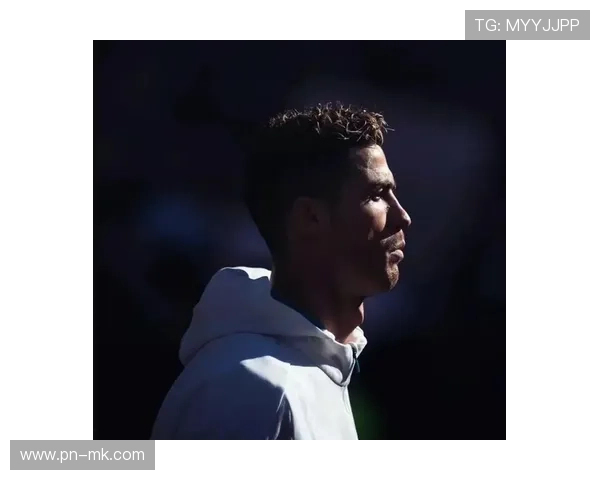 足球明星霸气头像精选大全展现球场之王风采与魅力